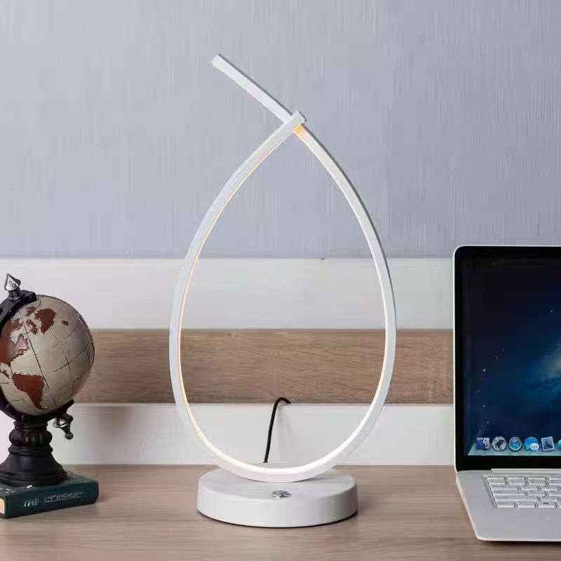 Twisted Water Drop LED-bordslampa – Modern Elegance, Serene Glow