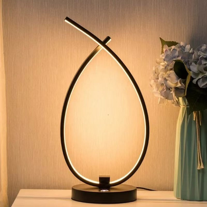 Twisted Water Drop LED-bordslampa – Modern Elegance, Serene Glow