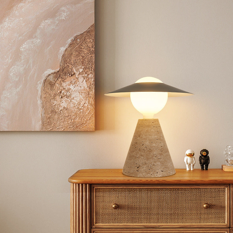 Modern nordisk bordslampa – elegant svart sten- och metalldesign