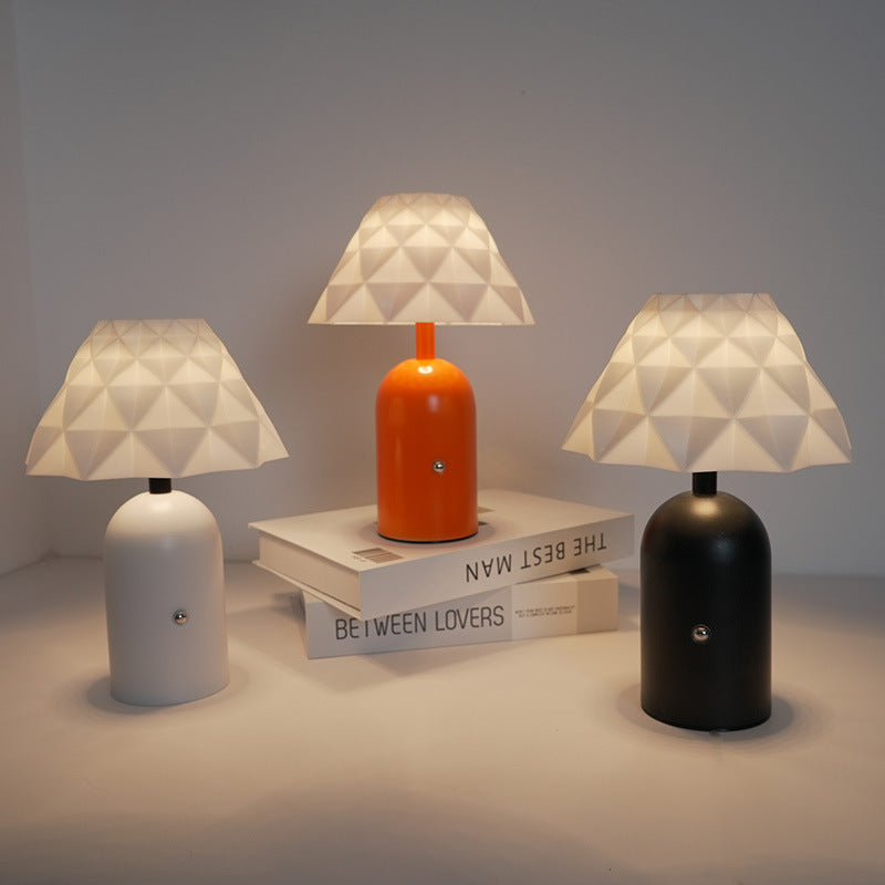 Minimalistisk nordisk uppladdningsbar LED-bordslampa – elegant järnkondesign