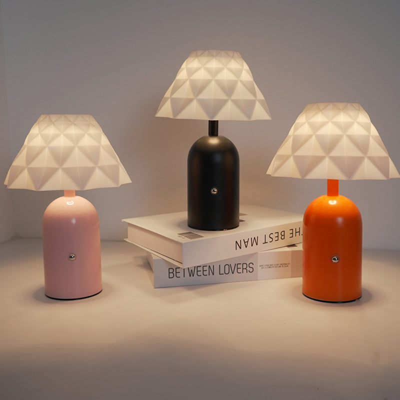 Minimalistisk nordisk uppladdningsbar LED-bordslampa – elegant järnkondesign