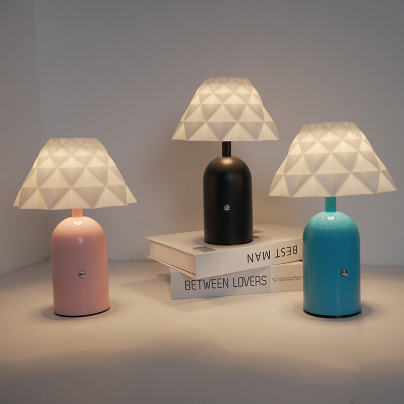 Minimalistisk nordisk uppladdningsbar LED-bordslampa – elegant järnkondesign