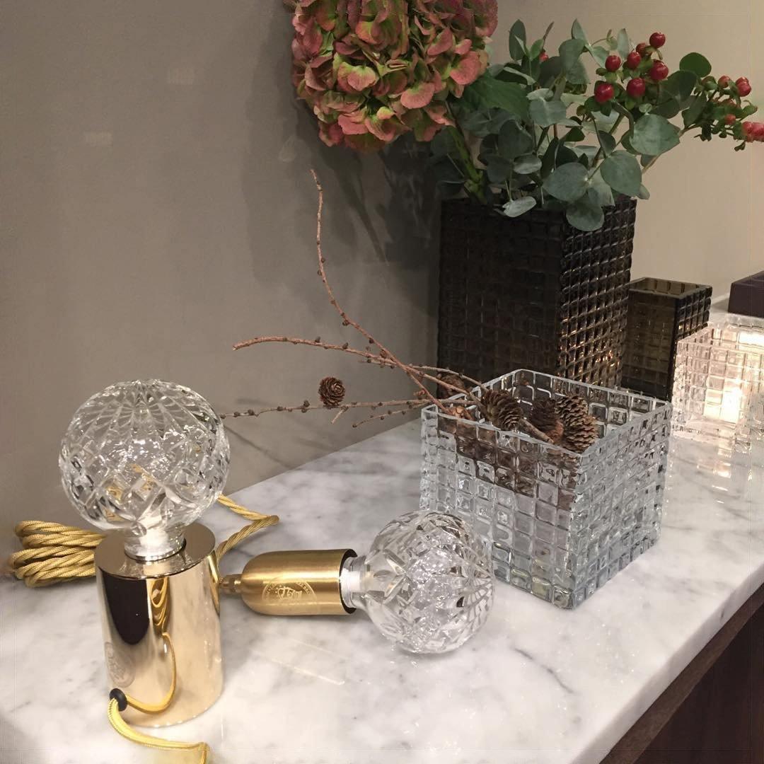 Modern kristallbordslampa – Sofistikerad glödlampa för inomhusbruk