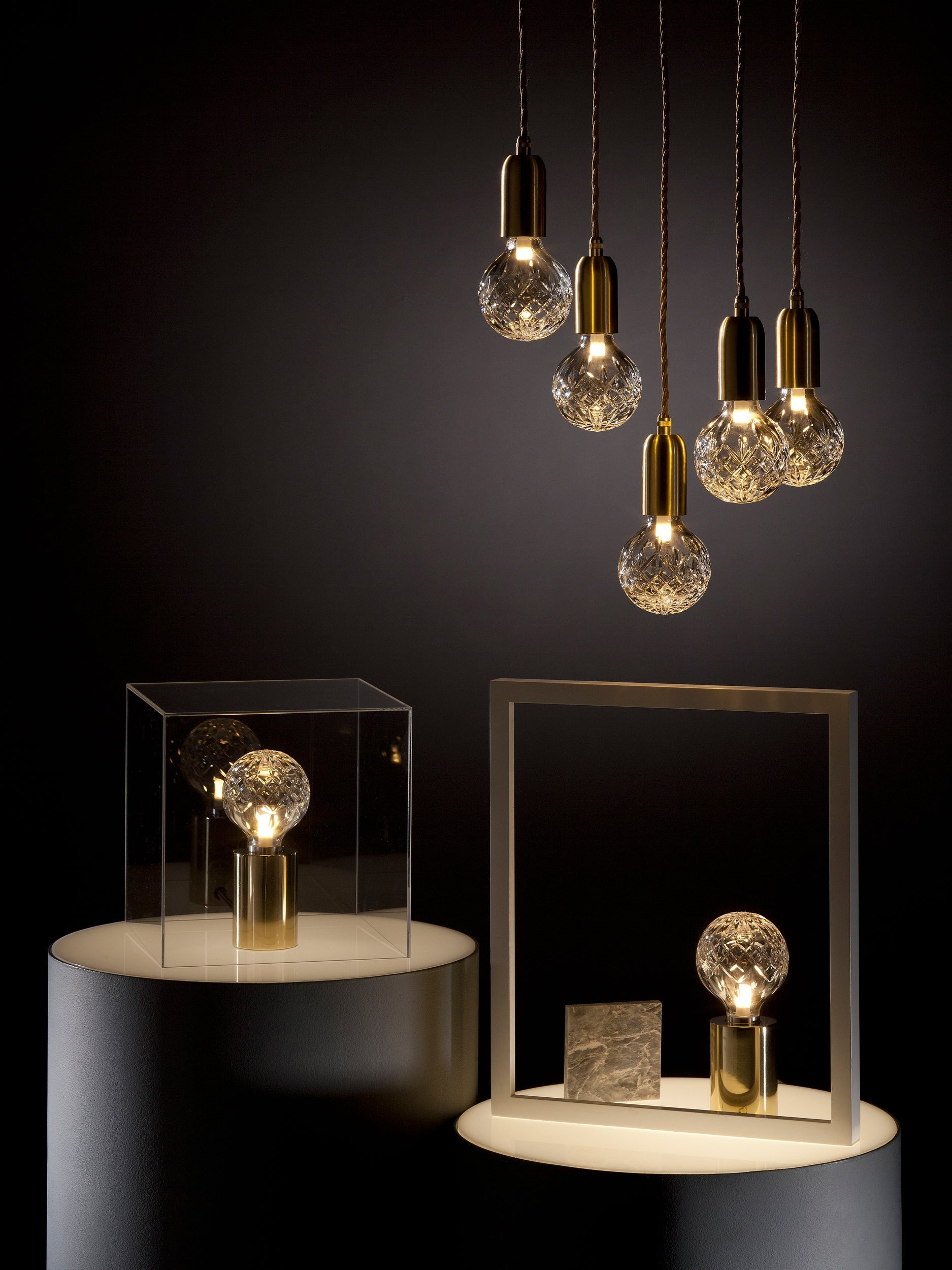 Modern kristallbordslampa – Sofistikerad glödlampa för inomhusbruk