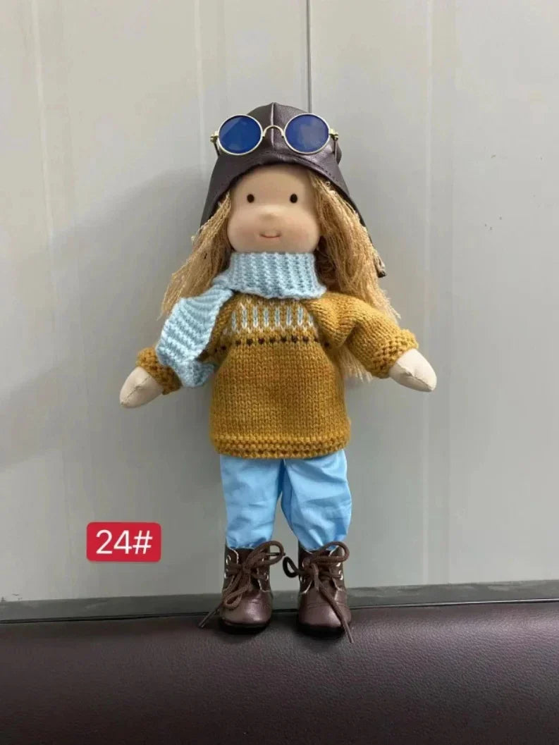 Gosig Waldorf-inspirerad plyschdocka – Handgjord bomullsleksak med presentask