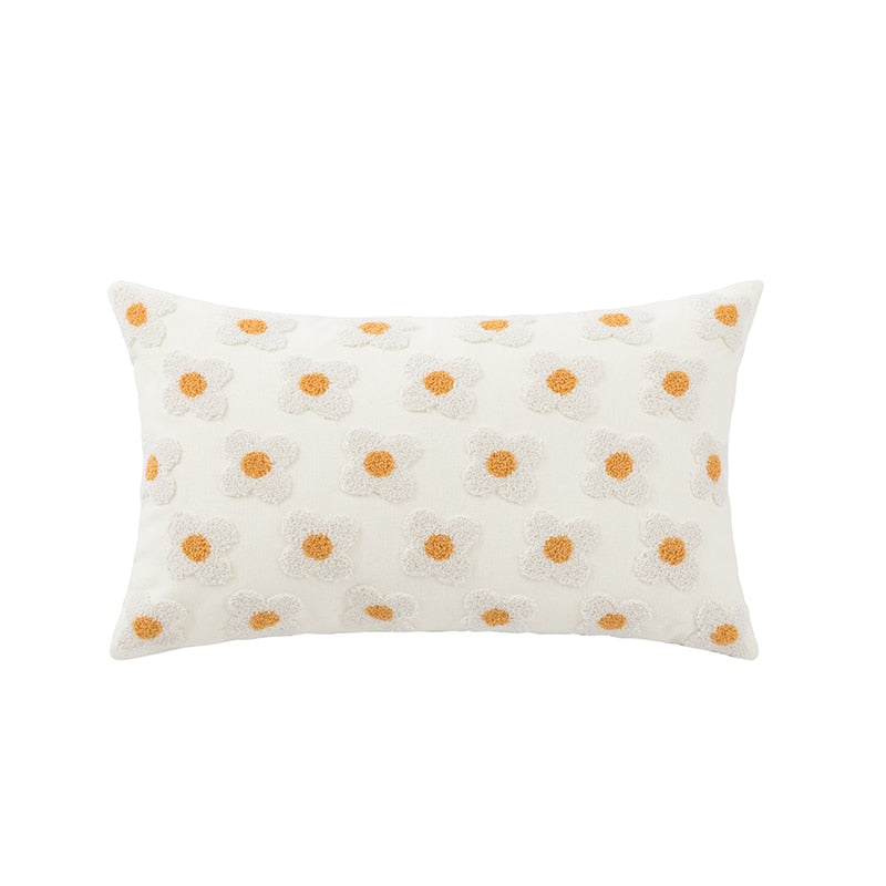 WhimsiCharm - Broderat kuddfodral med blommande tusensköna
