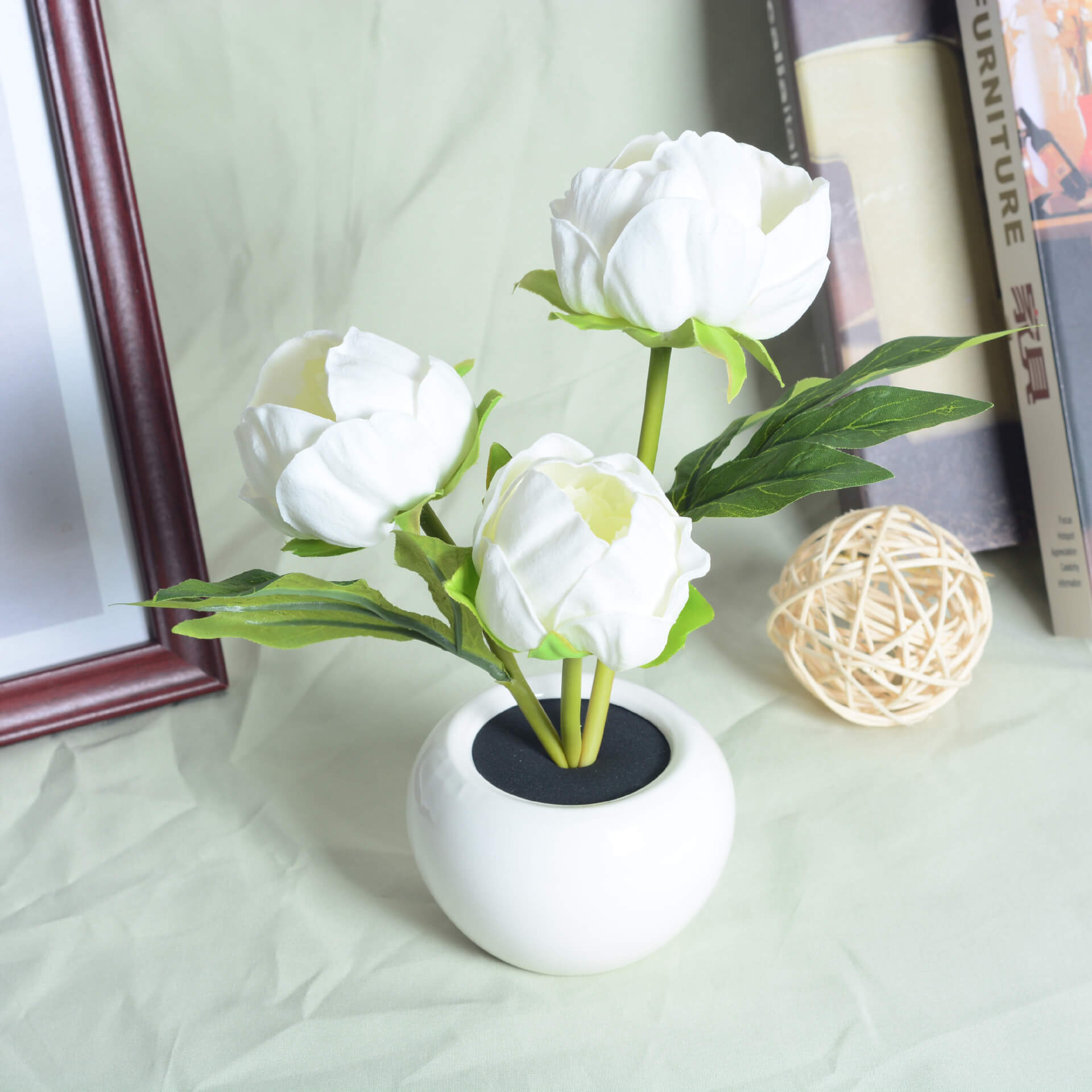Blooming Tulip & Peony LED-nattlampa – elegant blomglöd