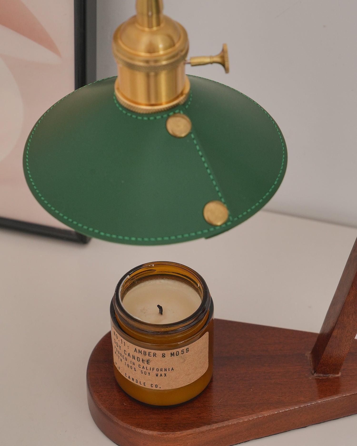 Gudinnainspirerad bordslampa - elegant dekorativ lampa