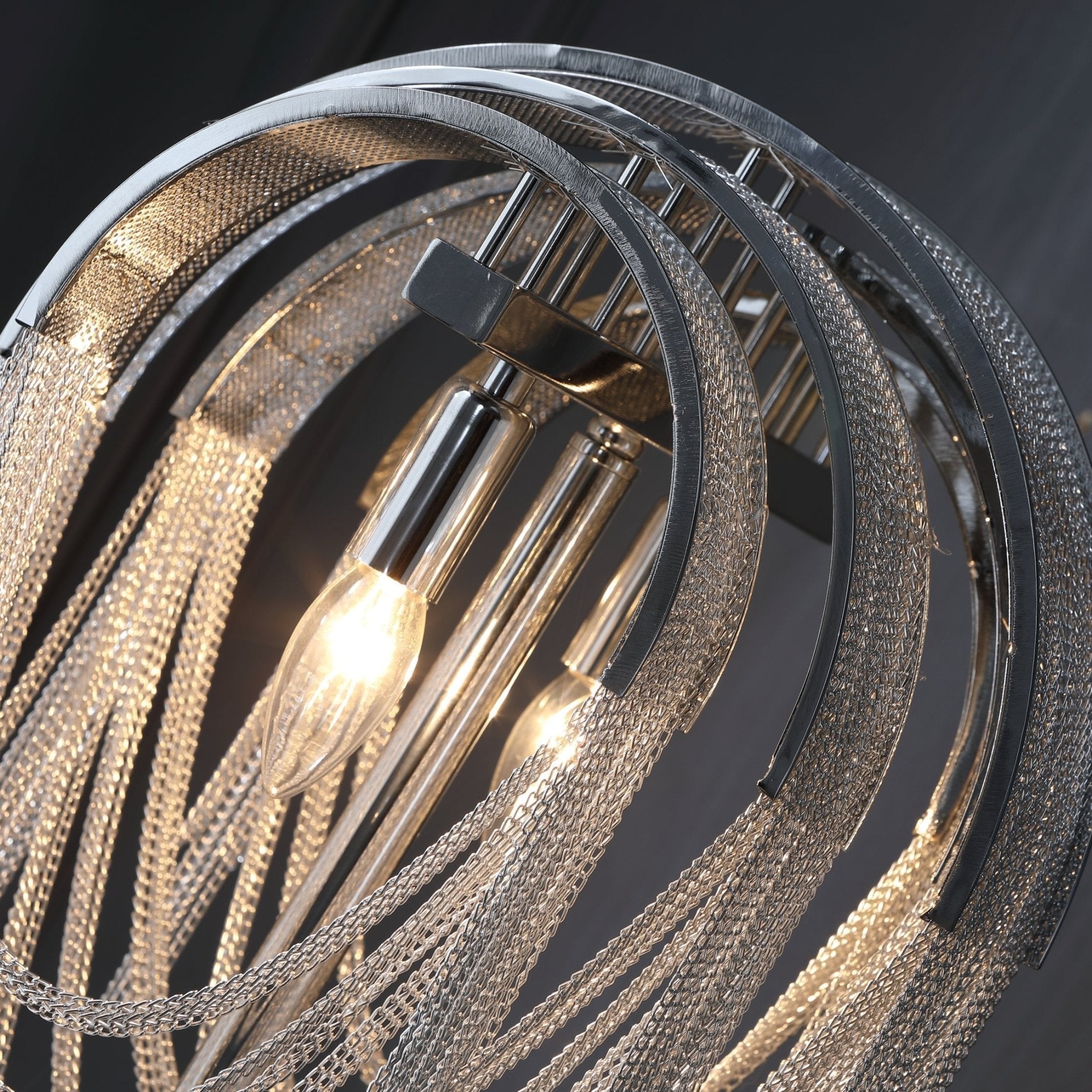 Tassel Glow Bordlampa - Modern Metallisk Kedjeaccentlampa