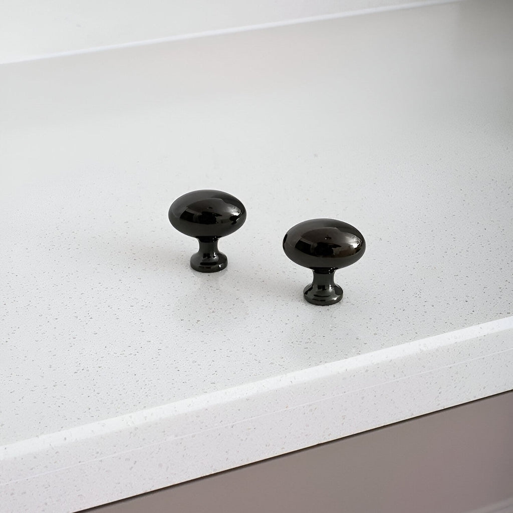 Italiensktillverkade knoppar i massiv mässing – Lyxig touch för dörrar och lådor