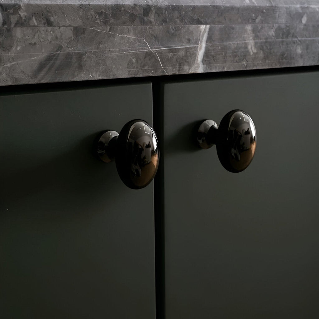 Italiensktillverkade knoppar i massiv mässing – Lyxig touch för dörrar och lådor