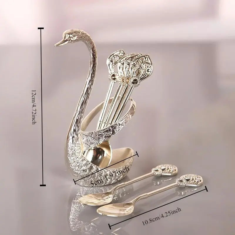 Svaninspirerat kaffeskedsset med stativ – Snyggt porslin för dagligt bruk