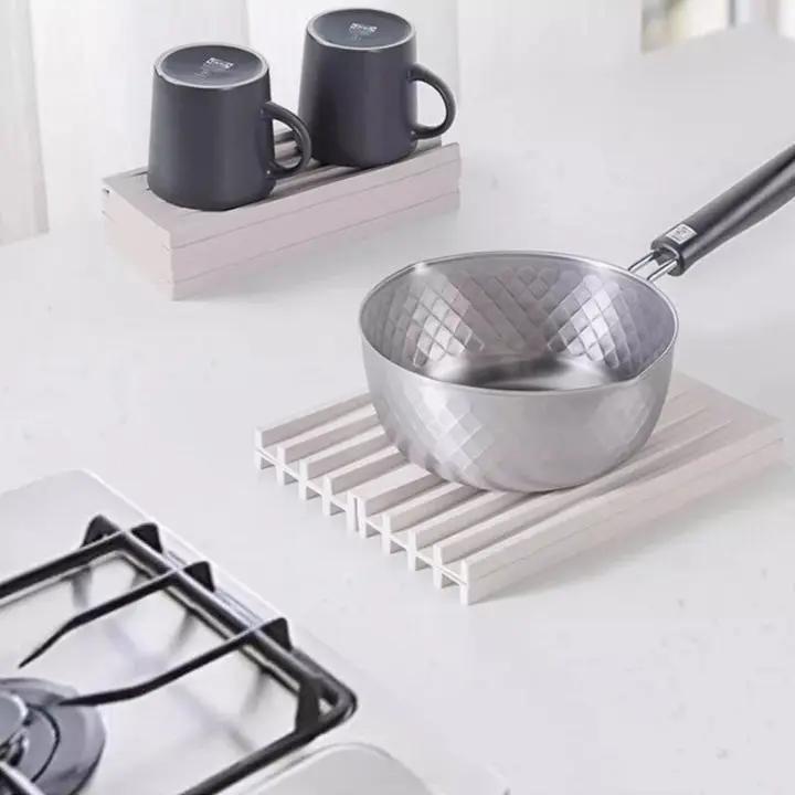 Modern silikontorkställning – Snabbtorkande och värmebeständig design