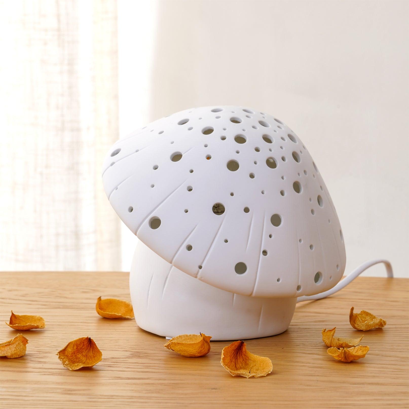 Clean Curve bordslampa - Vit svampinspirerad lampa