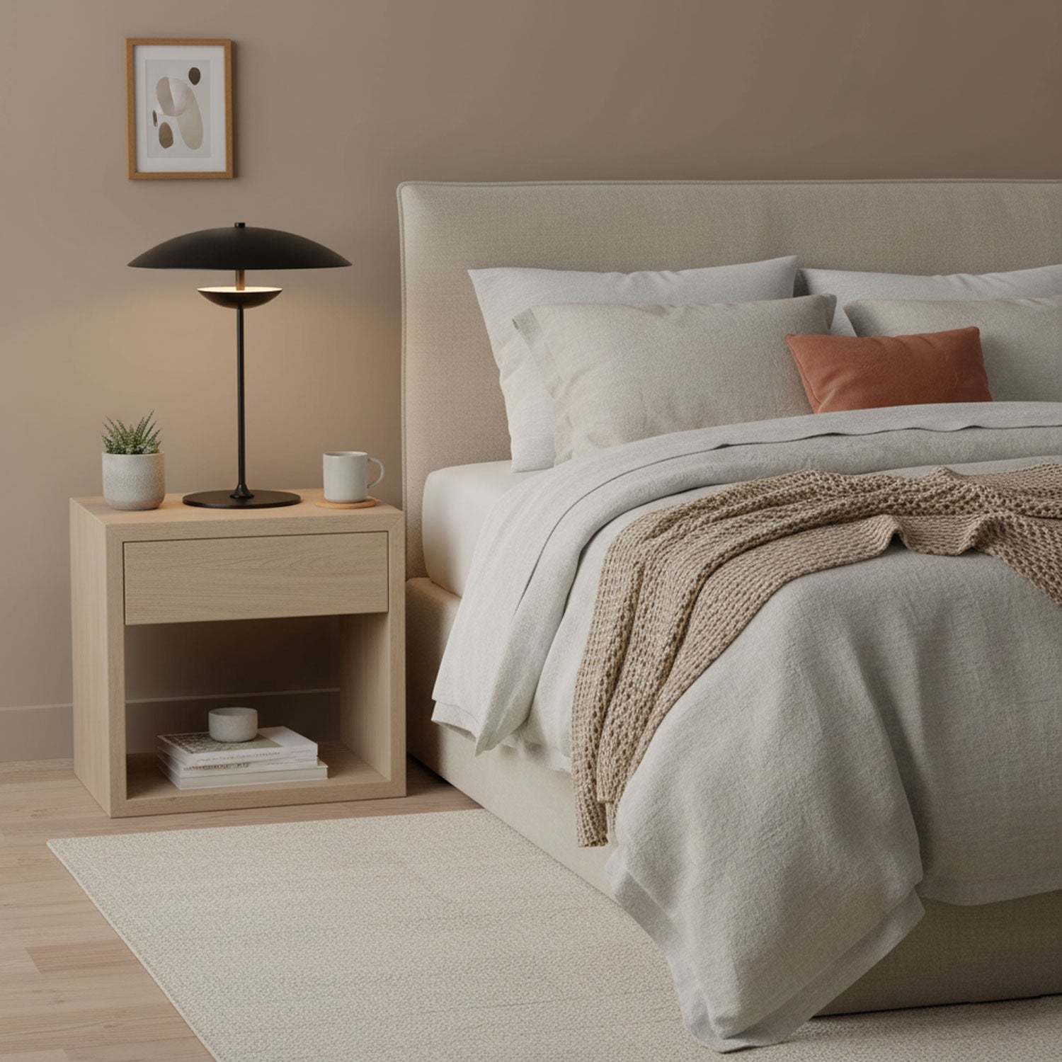 Dekorativ bordslampa med strålande sfär – unikt sken för moderna hem