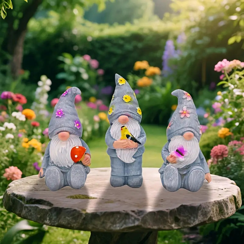 Nyckfullt mini-trädgårdstomteset – Charmiga utomhusstatyer