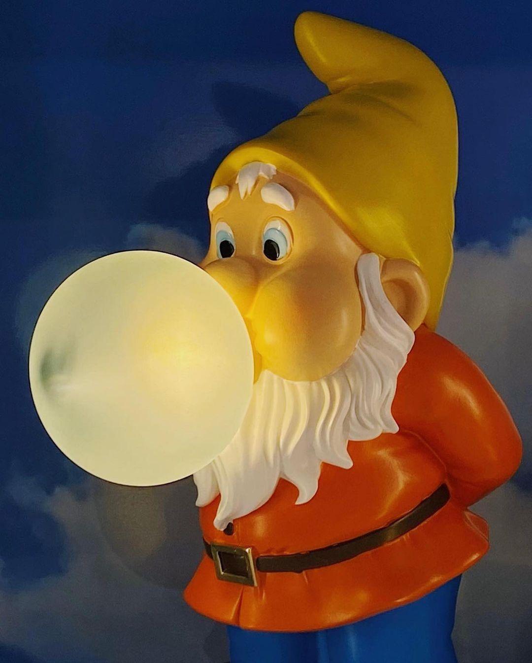 Lekfull LED-bordslampa – Ljus och livfull skrivbordsaccentlampa