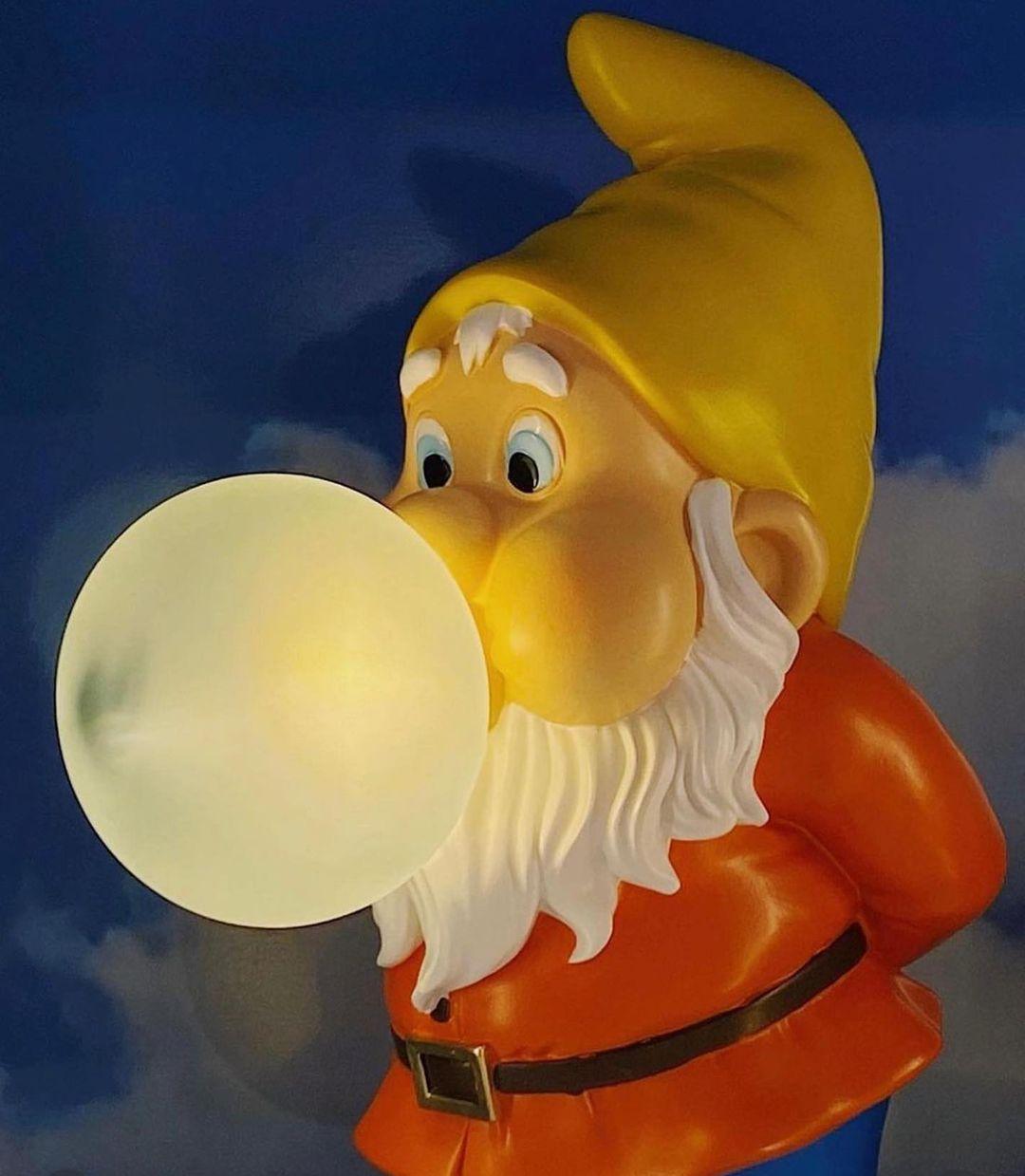 Lekfull LED-bordslampa – Ljus och livfull skrivbordsaccentlampa