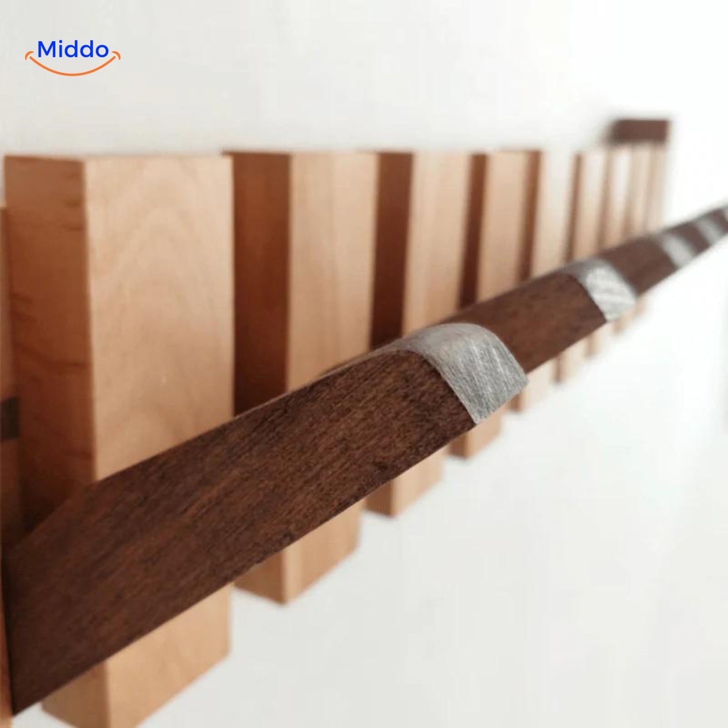 Handgjord Piano Coatrack | Lyxig träcoatrack i pianoform