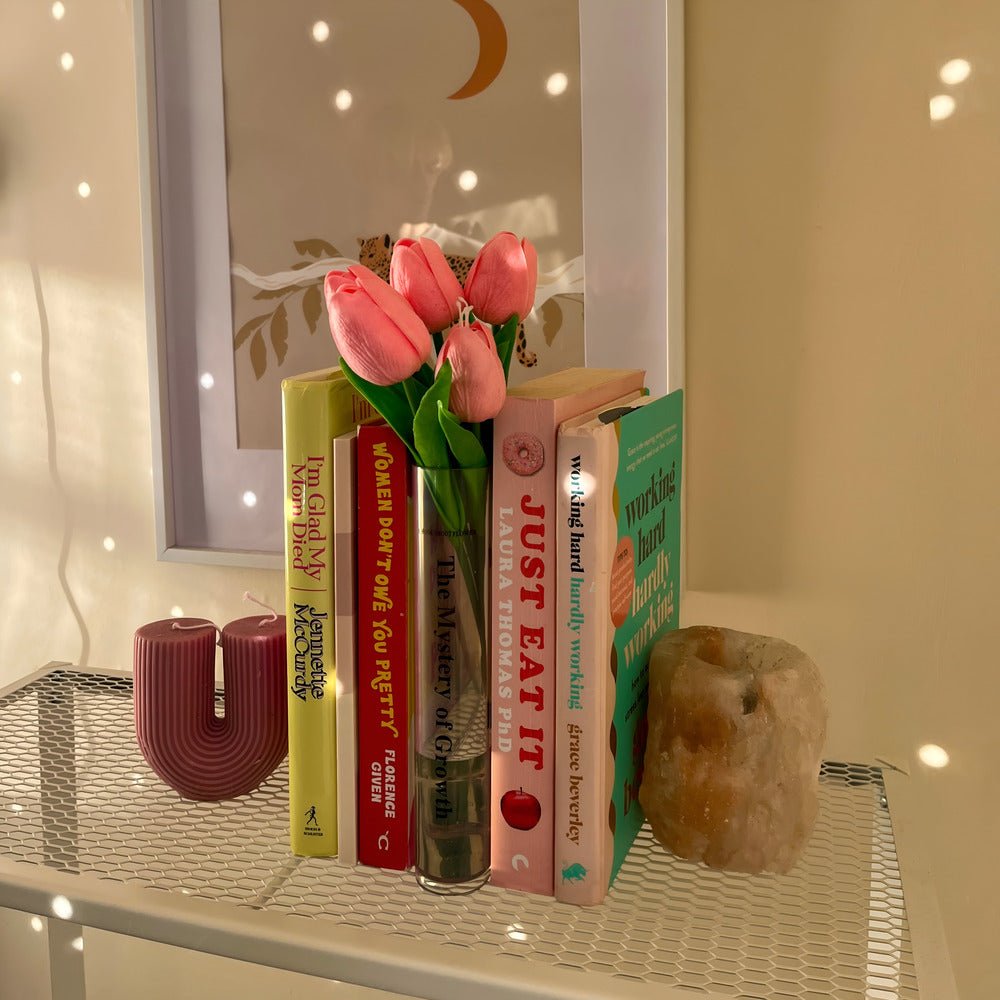 Modern minimalistisk blomvas – elegant dekorativ accent för moderna hem