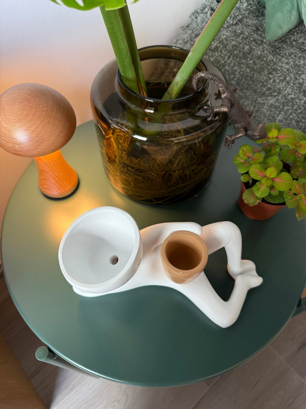 Serenity Seat Mini Planter – Modern Skulpturinspirerad Kruka
