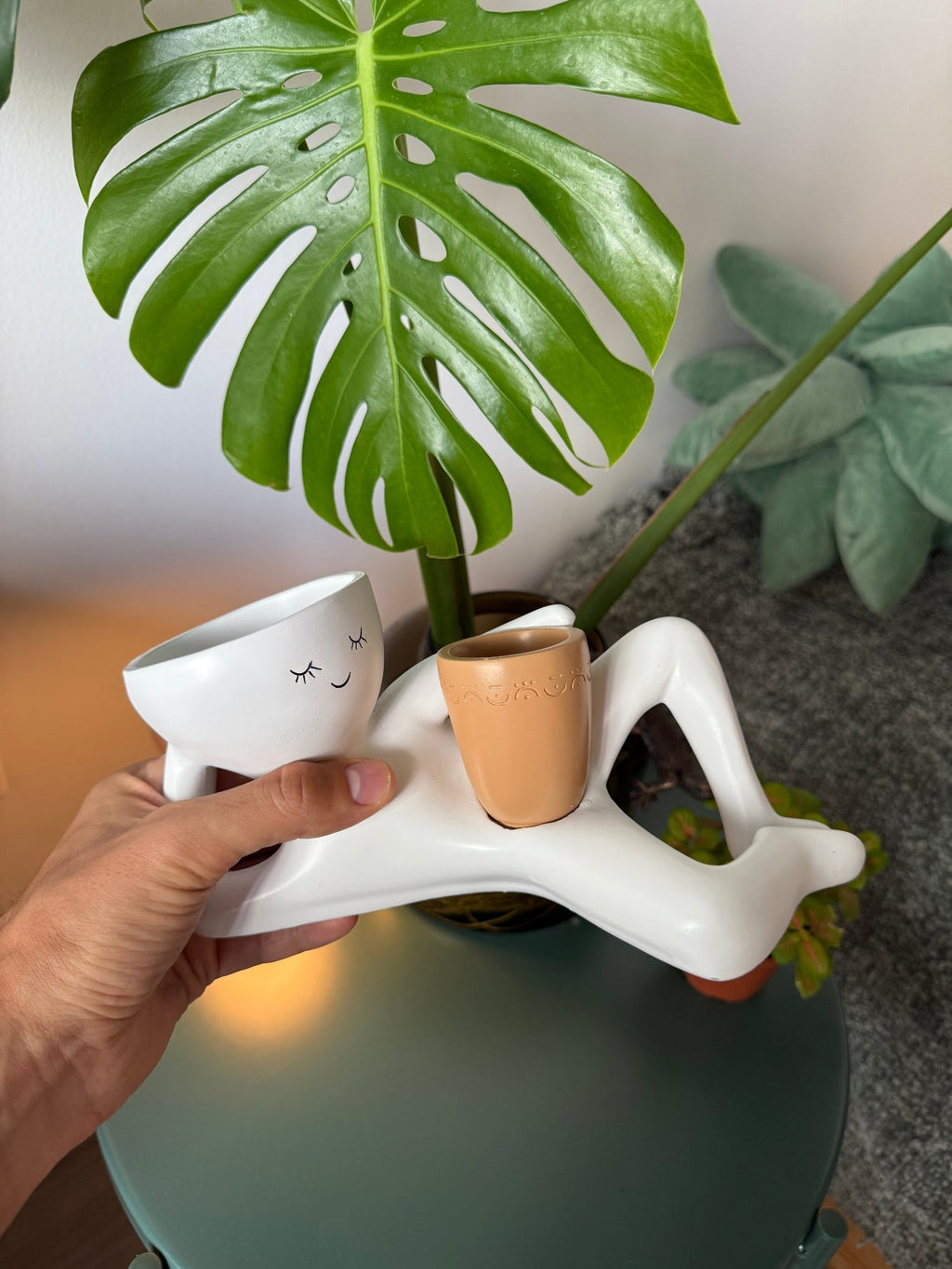 Serenity Seat Mini Planter – Modern Skulpturinspirerad Kruka