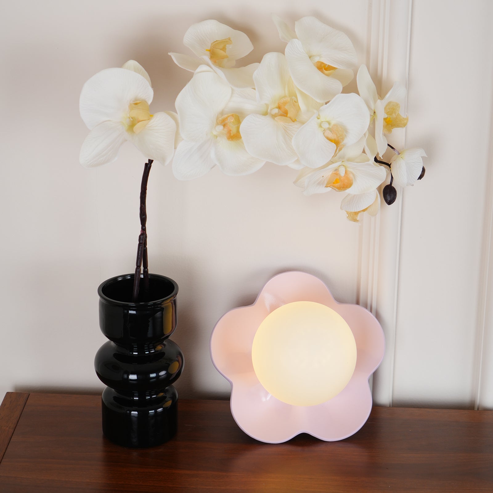Bloom Elegance Vägglampa – Konstnärlig blommig vägglampa