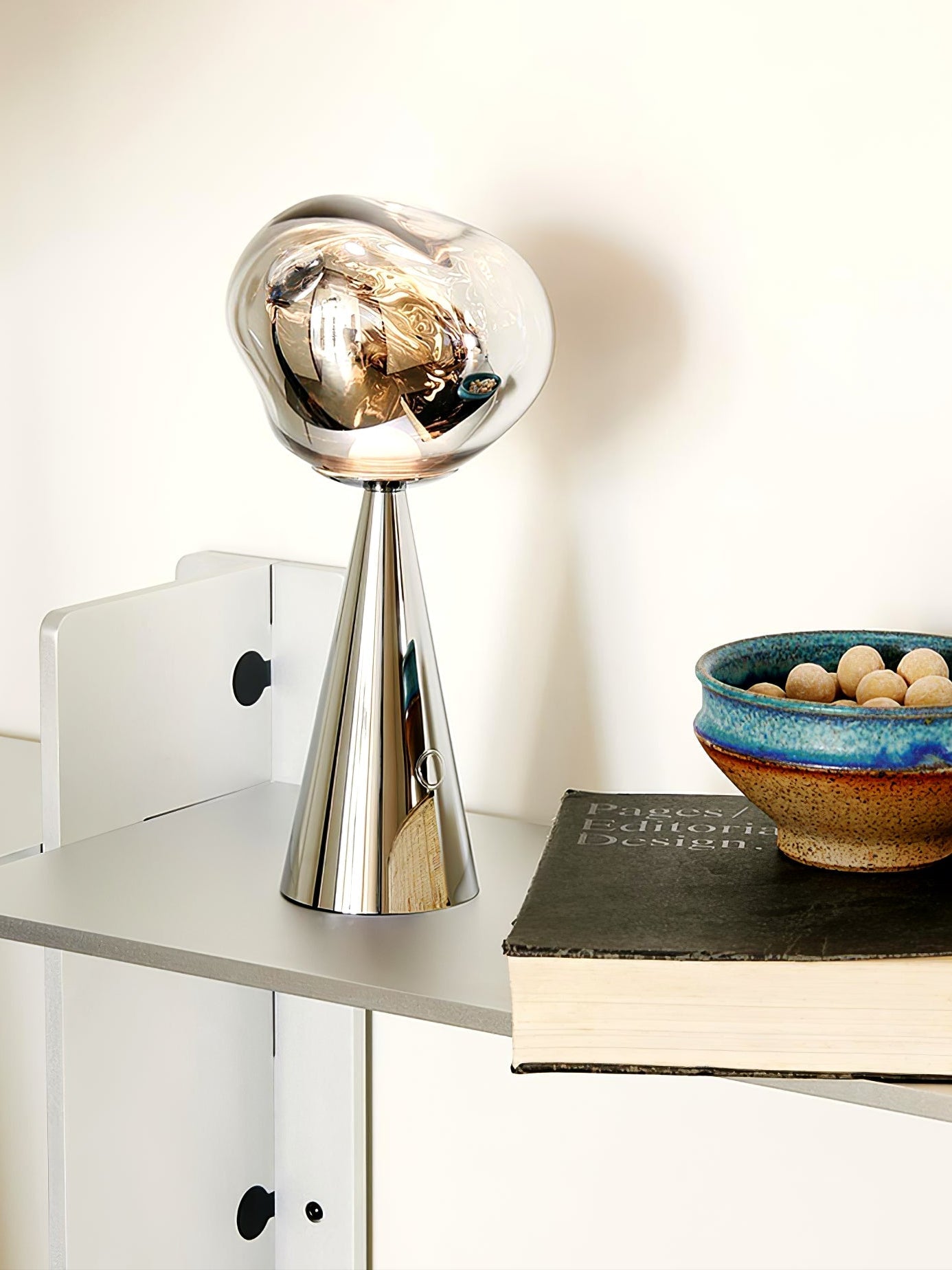 Uppladdningsbart lavainspirerat ljus - Lugnande LED-ljus för avkopplande kvällar