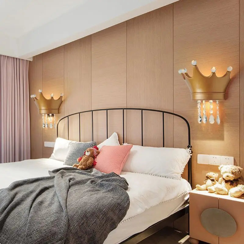 Kronformad vägglampa – Elegant dekorativ vägglampa för heminredning