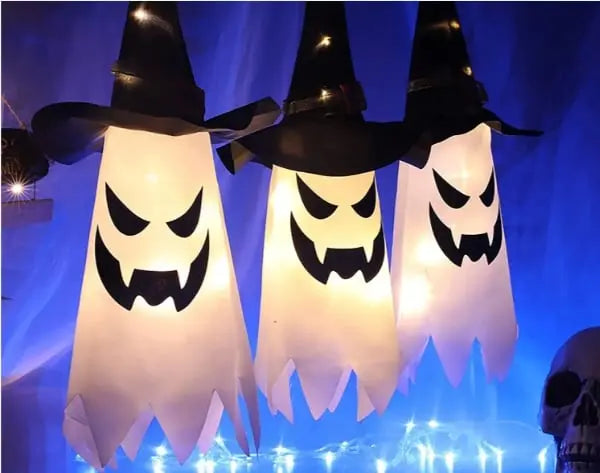 Förtrollad LED-häxhatt – Spöklikt Halloween-ljus utomhus med färgskiftande effekter