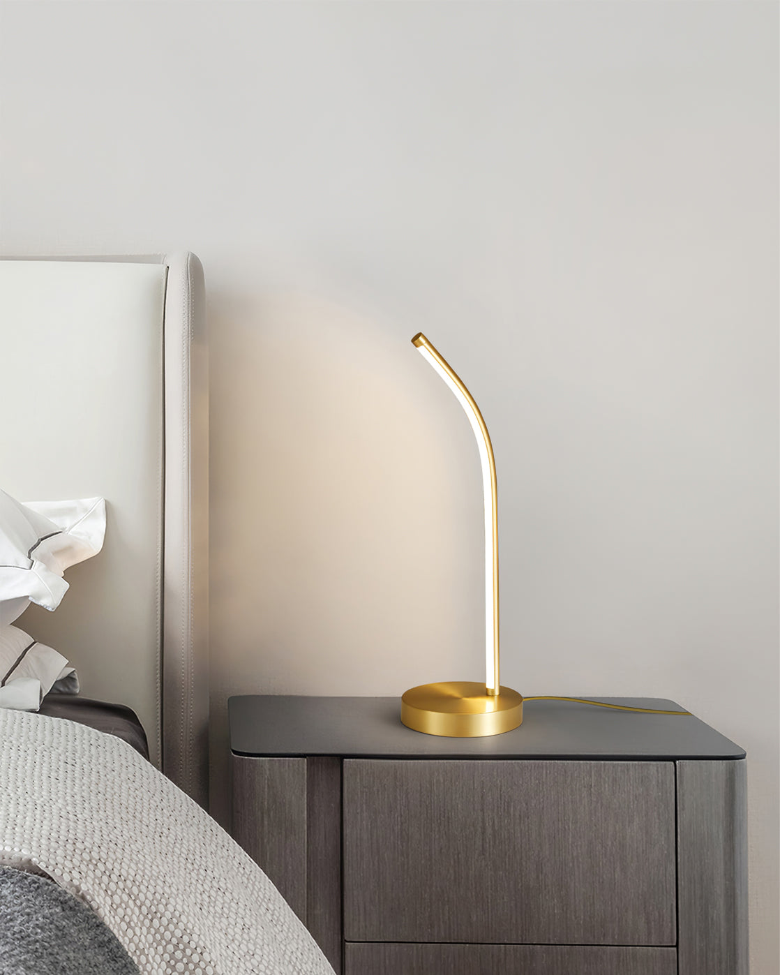 Smart Touch LED-skrivbordslampa – Justerbar ljusstyrka och ögonvänlig teknik för arbete och studier