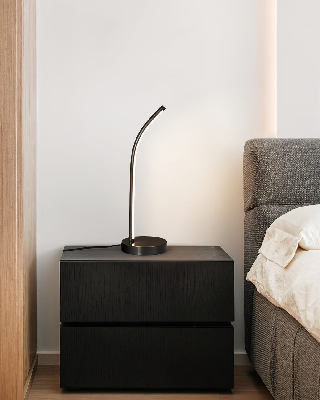 Smart Touch LED-skrivbordslampa – Justerbar ljusstyrka och ögonvänlig teknik för arbete och studier