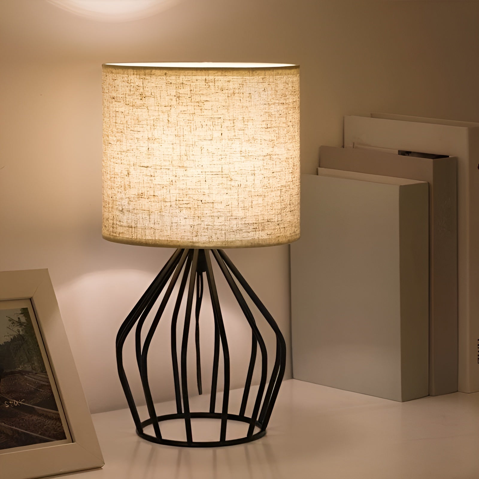 Modern Wireframe bordslampa – elegant design, Ambient Glow