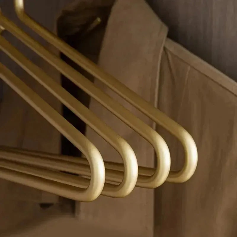 Luxe Solid Matt Klädhängare