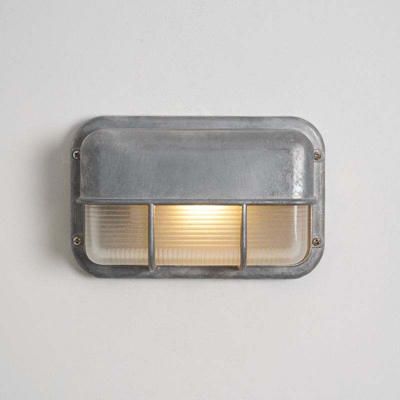 Vägglampa för utomhusbruk – Väderbeständig utomhuslampa i marin stil