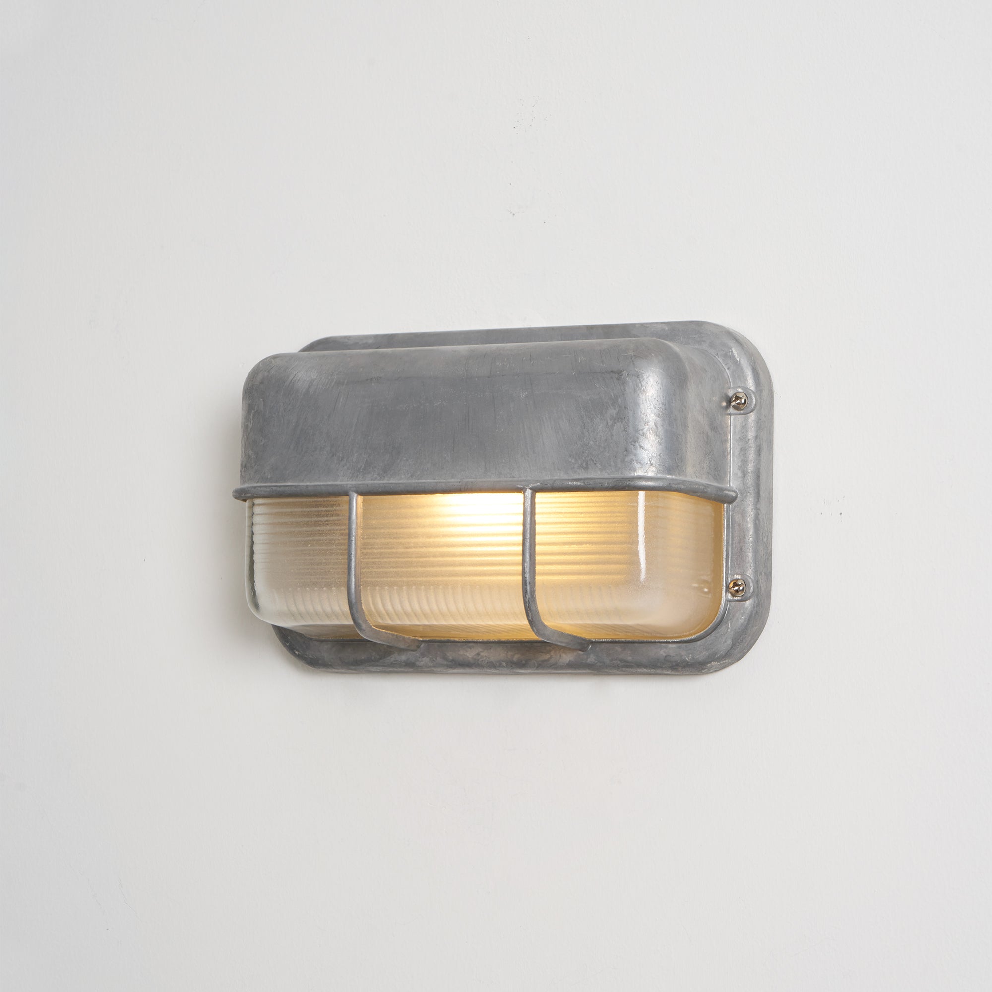 Vägglampa för utomhusbruk – Väderbeständig utomhuslampa i marin stil