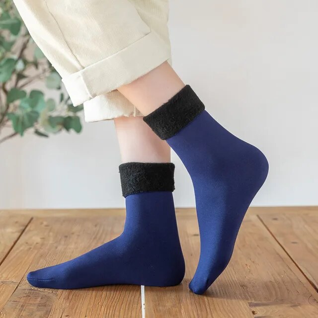 Termostickade strumpor - Ultramjuk värme för vinterdagar