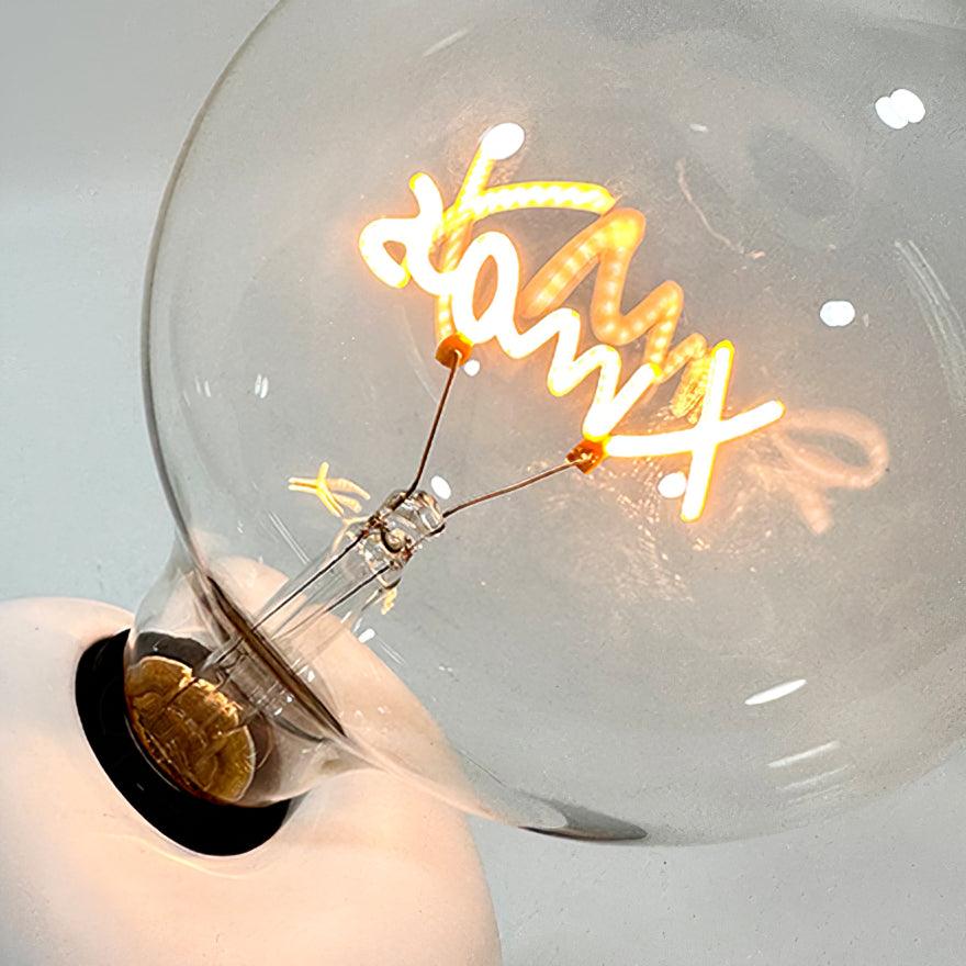 Nyckfull handformad bordslampa – Lekfull accentbelysning för fans