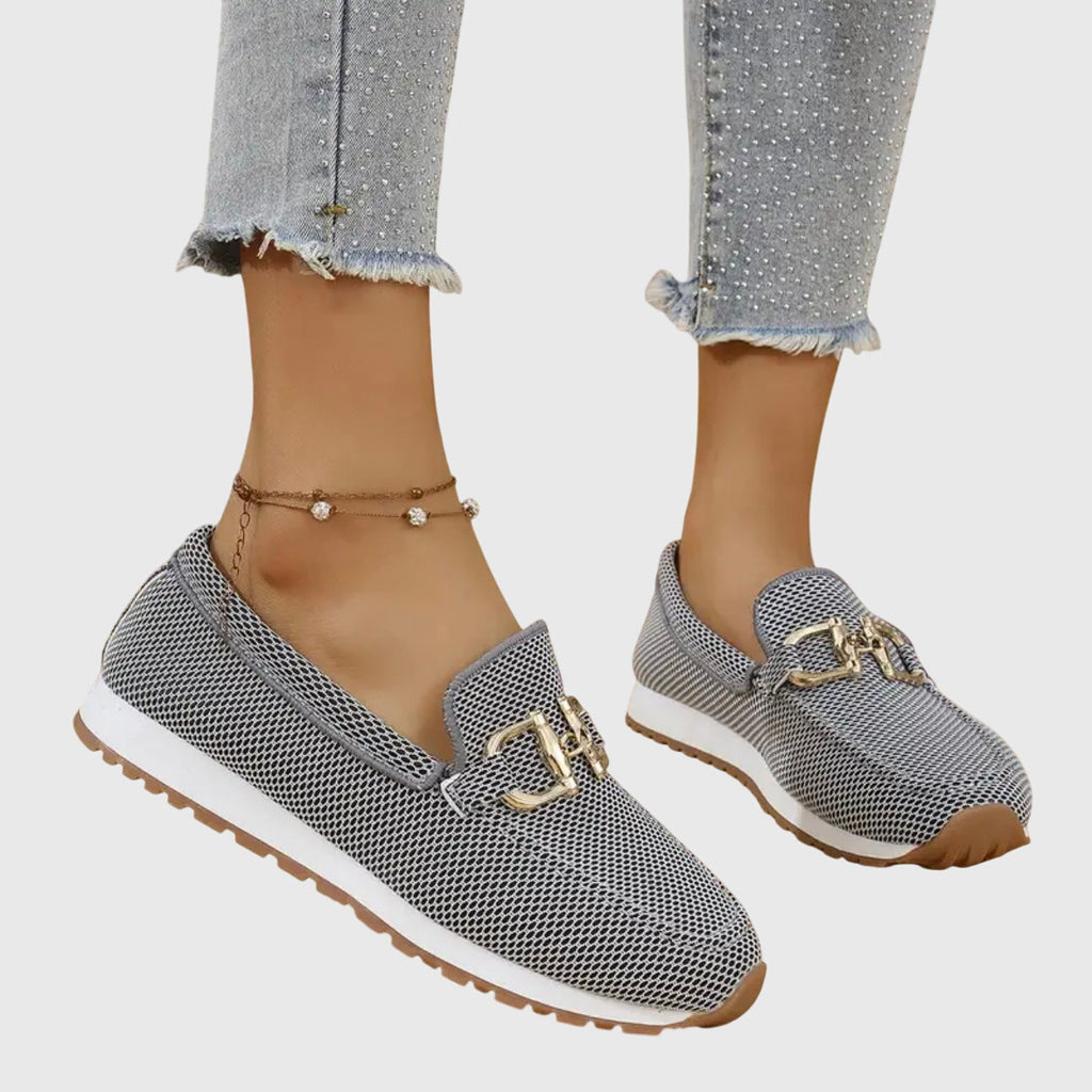 Klassiska, vadderade, casual slip-ons för kvinnor