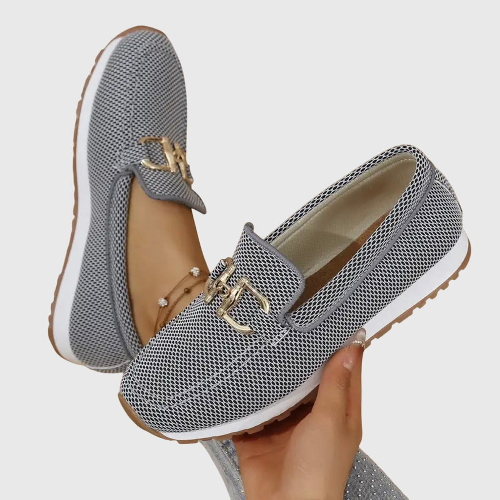 Klassiska, vadderade, casual slip-ons för kvinnor