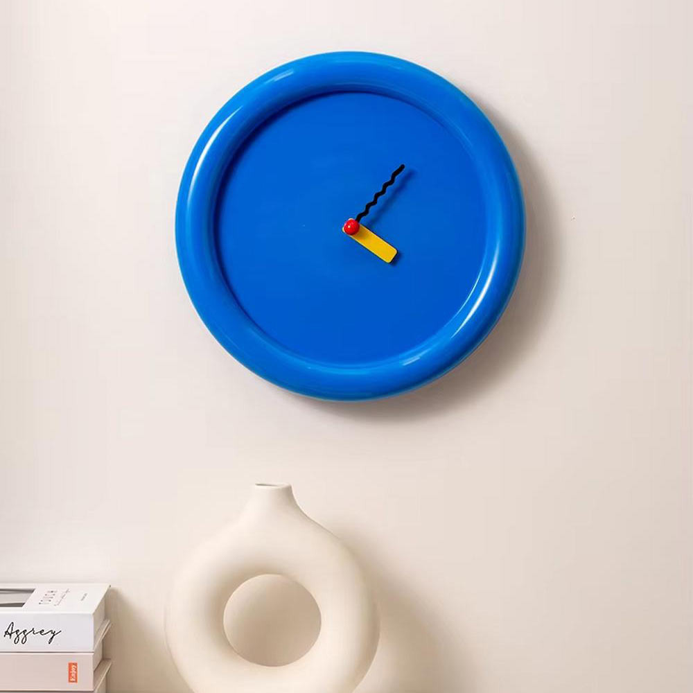 Livfull 30 cm väggklocka – Modern dekorativ accent