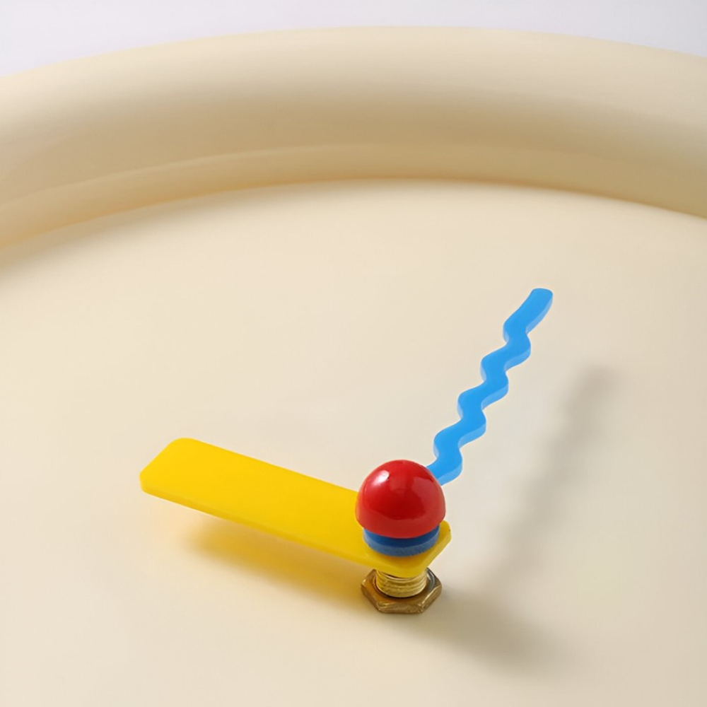 Livfull 30 cm väggklocka – Modern dekorativ accent