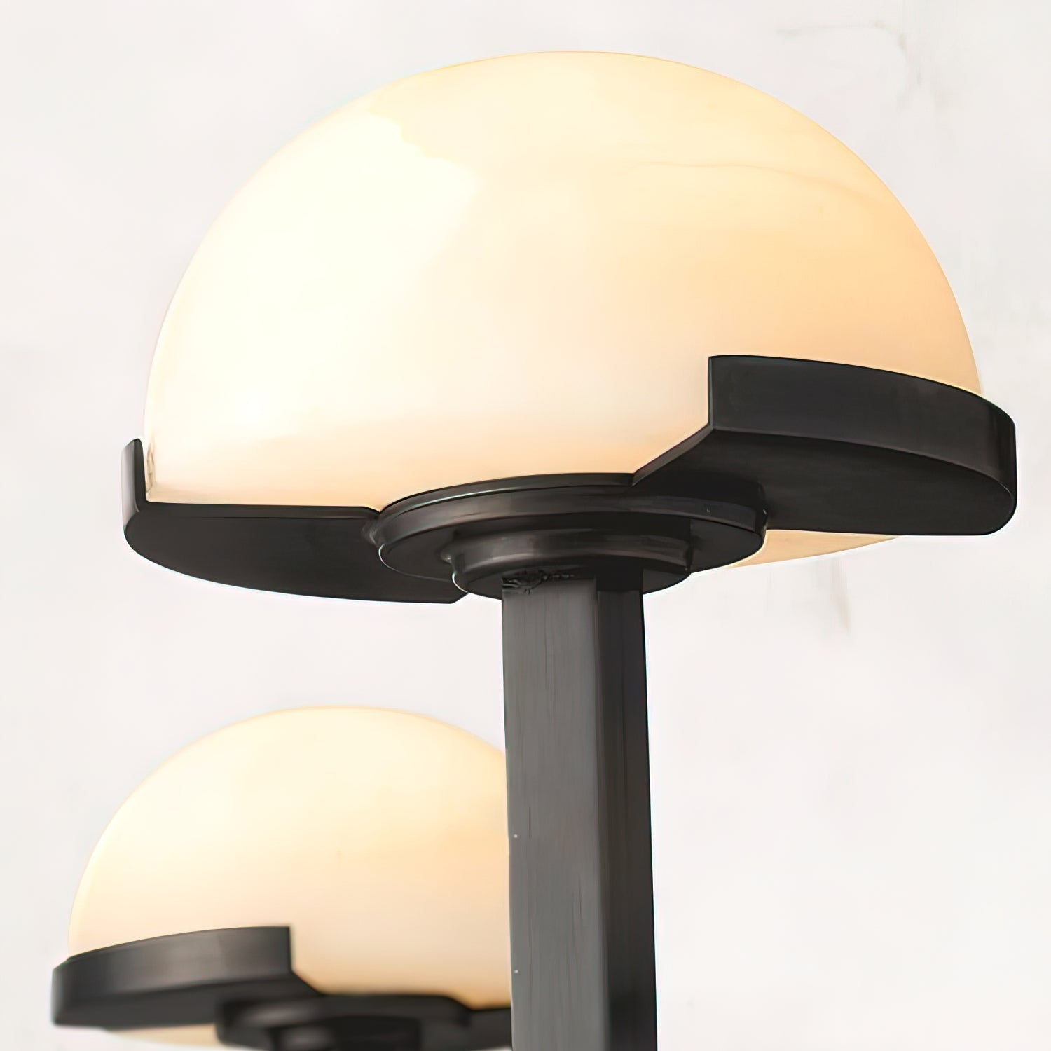 MushGlow - Elegant lampa med svamp