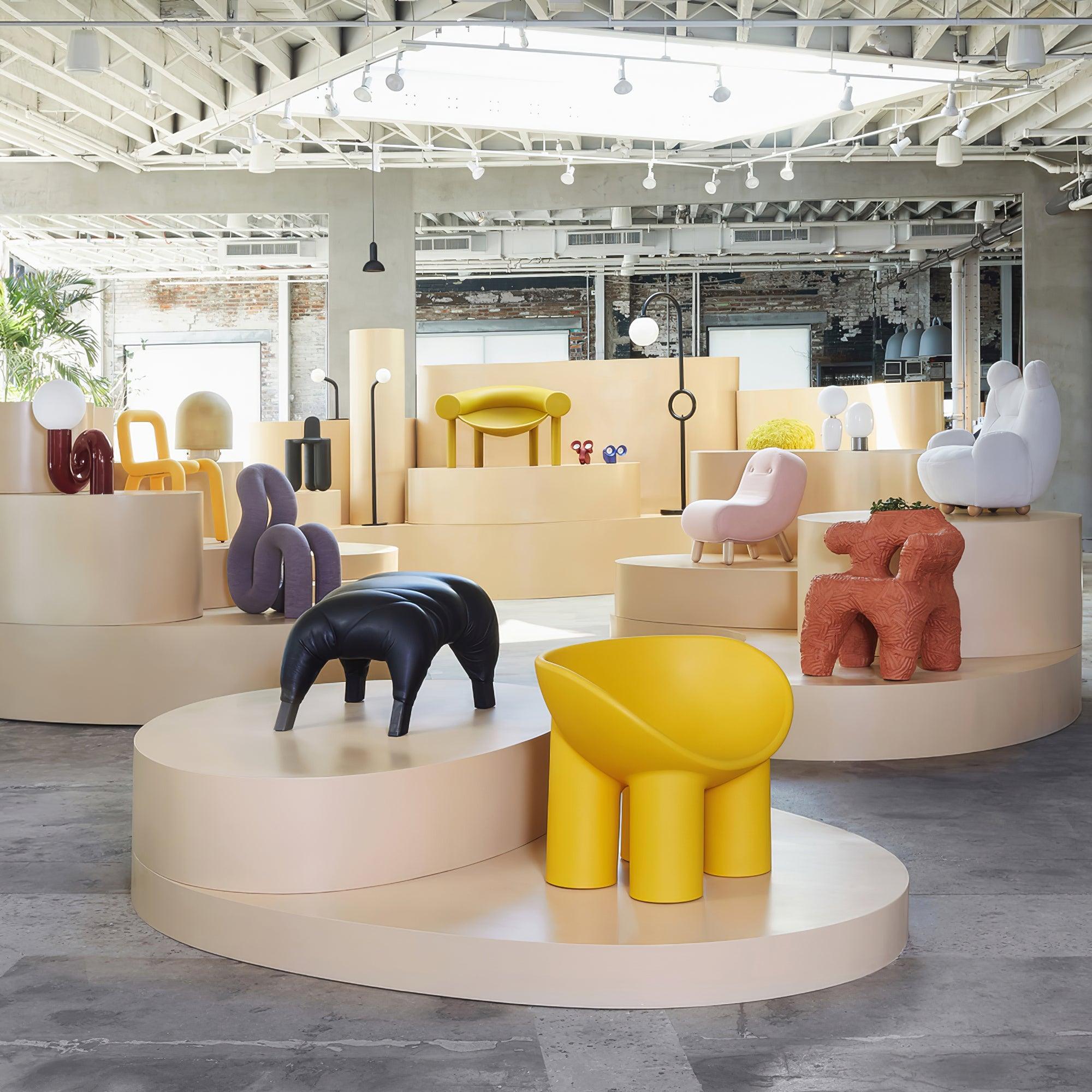 Designer N-formad bordslampa – Minimalistisk statementlampa med modern känsla