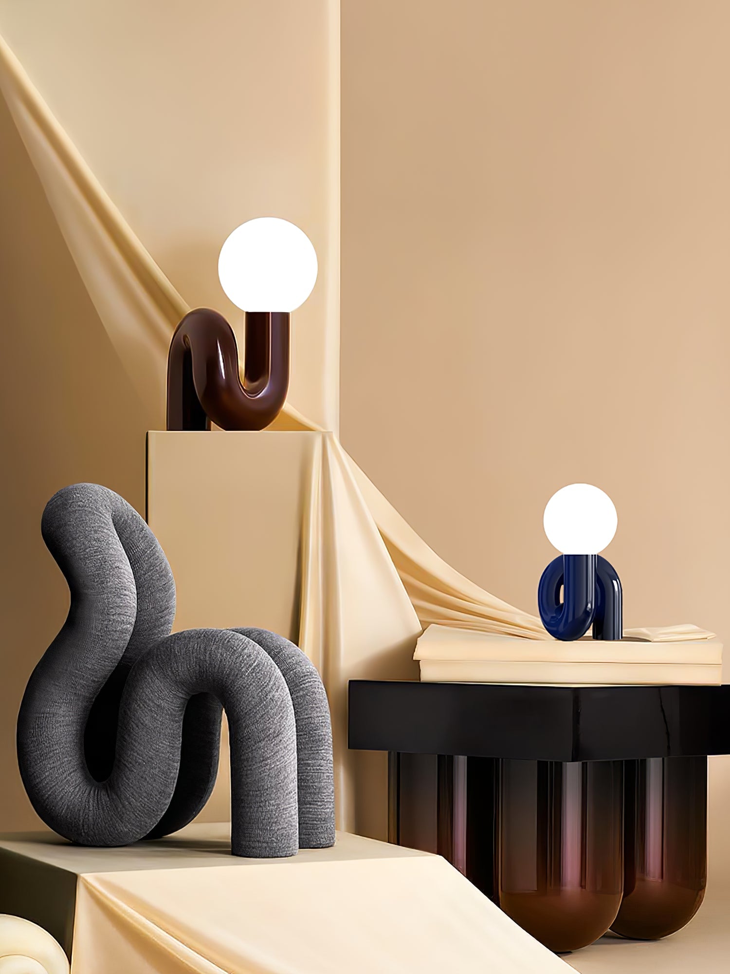 Designer N-formad bordslampa – Minimalistisk statementlampa med modern känsla