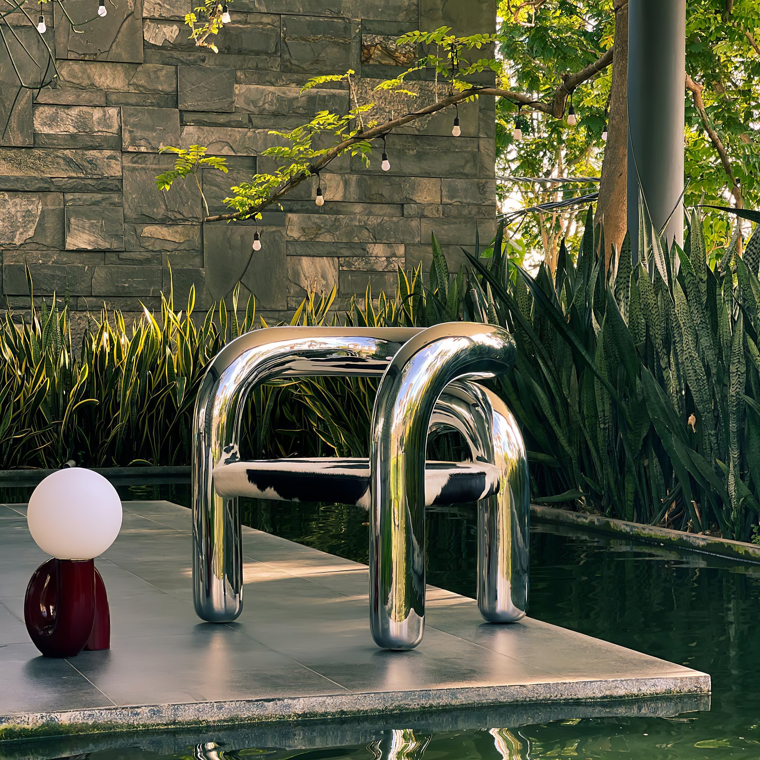 Designer N-formad bordslampa – Minimalistisk statementlampa med modern känsla