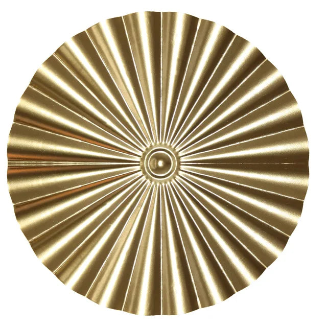 Gyllene minimalistisk cirkelväggskulptur – Modern metallinredning