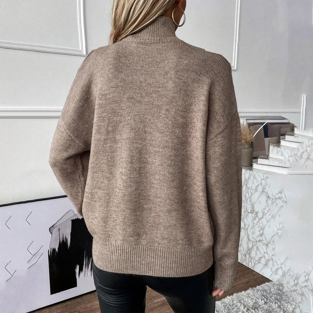 Filippa | Stickad tröja i lager-på-lager-look med ståkrage och öppna axlar – långärmad, avslappnat elegant tröja