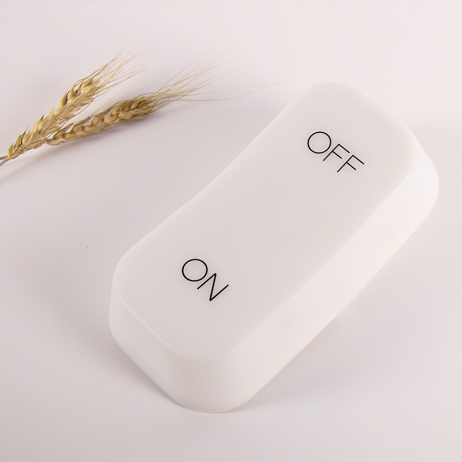 Gravity-Switch uppladdningsbar nattlampa – beröringsfri på/av LED-lampa med inbyggt batteri