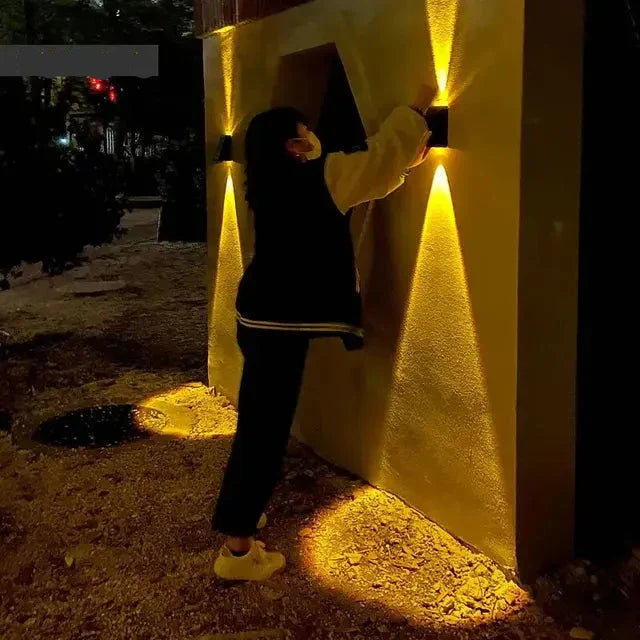 Miljövänlig solcellsvägglampa – Hållbar utomhusbelysning